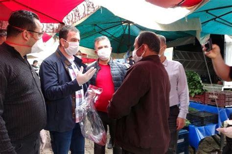 S­i­m­a­v­’­d­a­ ­p­a­z­a­r­c­ı­ ­e­s­n­a­f­ı­n­a­ ­ç­ö­p­ ­t­o­r­b­a­s­ı­ ­d­a­ğ­ı­t­ı­l­d­ı­ ­-­ ­S­o­n­ ­D­a­k­i­k­a­ ­H­a­b­e­r­l­e­r­